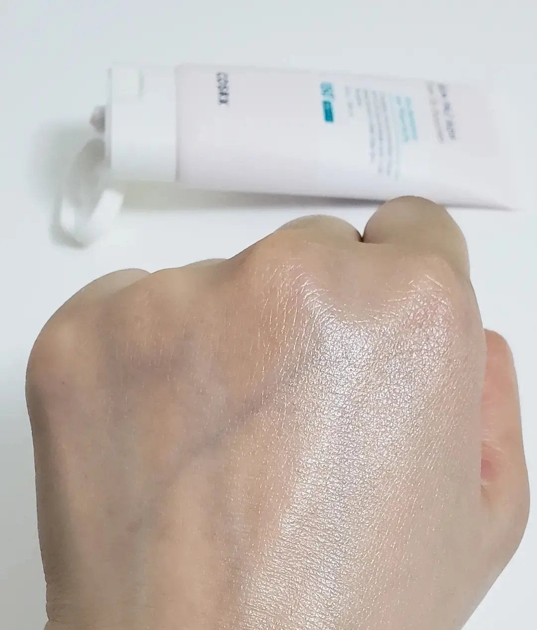 アロエ54.2アクアトーンアップUVクリーム SPF50+ PA++++/COSRX/日焼け止めクリームを使ったクチコミ(6枚目)