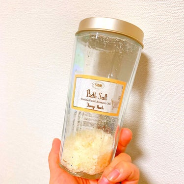 SABON バスソルト ハニーピーチ

お友達からの誕生日プレゼントです♡
真夏でもお風呂に浸かるように教えこまれて育った私。
お友達はだいたいバスソルトをくれます（笑）。

ずっと使ってみたかったけど