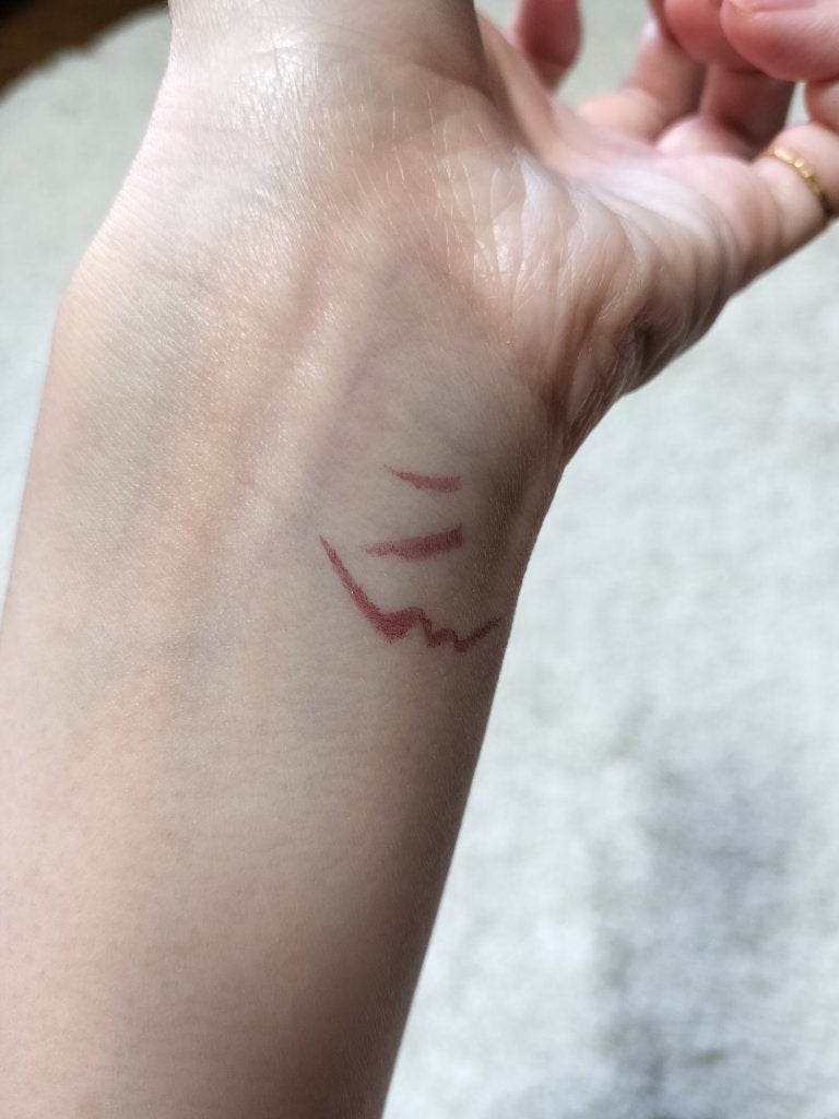 arisa on LIPS 「COCOROIKIのカラーパールアイライナー,04(メイプルロ..」(1枚目)