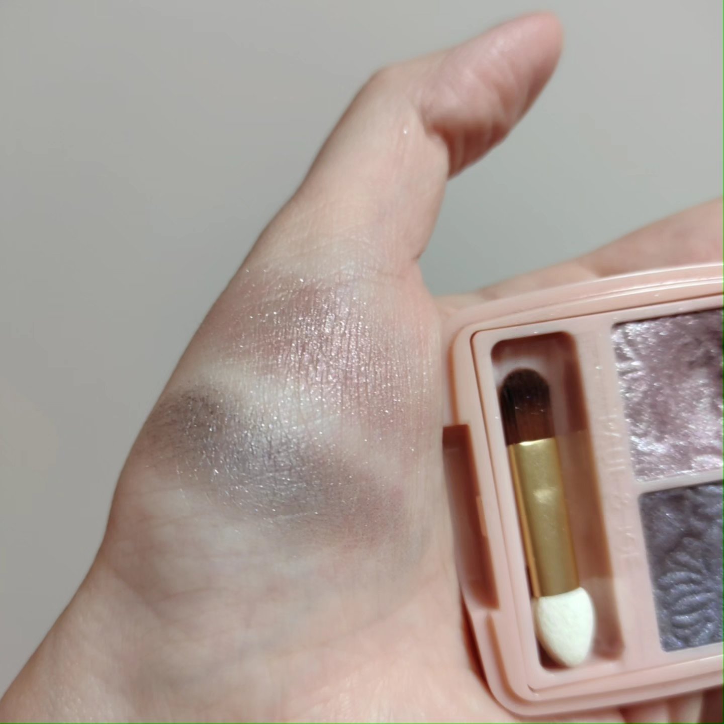 ハイライティング パウダー/BOBBI BROWN/パウダーハイライトを使ったクチコミ（3枚目）