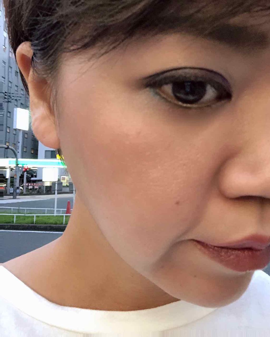 みぃ on LIPS 「みなさま、こんばんは~🌙.*·̩͙⚠️3枚目に目のアップありま..」(2枚目)