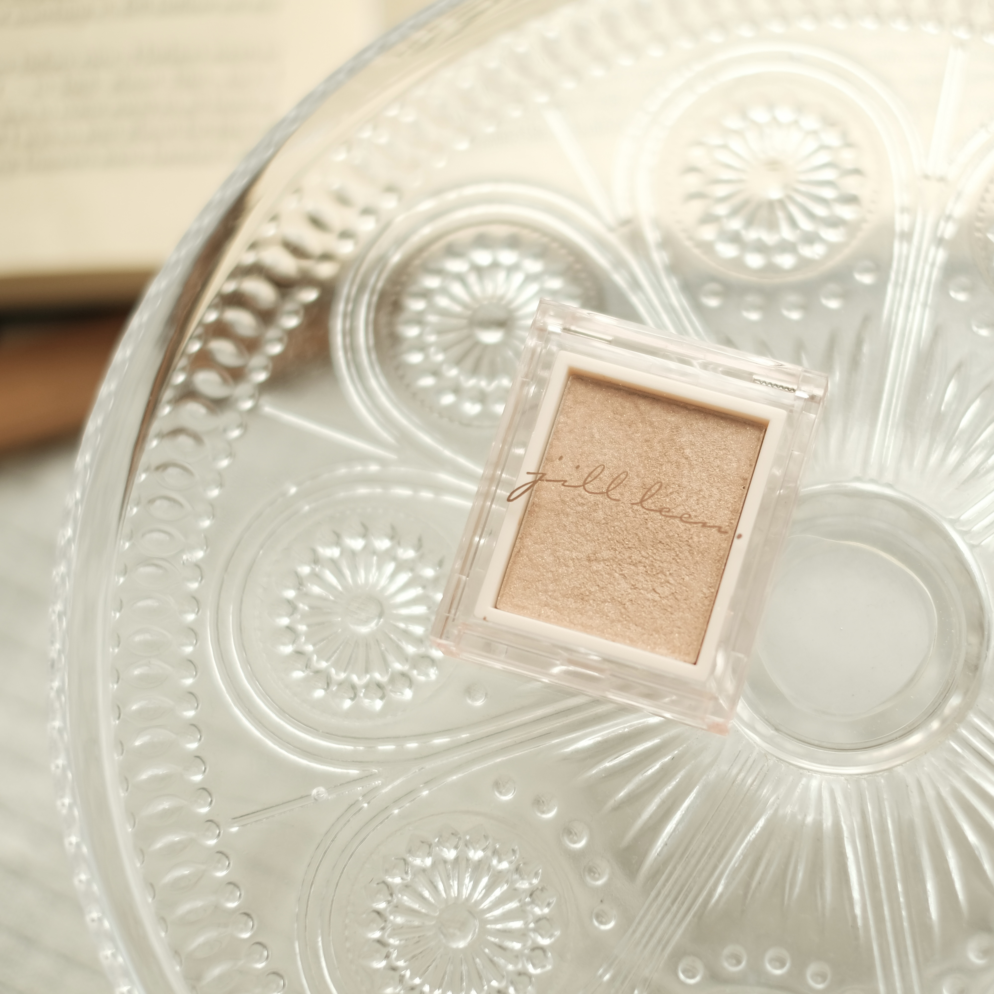 jill leen. シングルムースアイシャドウ 104 クリームラテ/jill leen./単色アイシャドウを使ったクチコミ（1枚目）