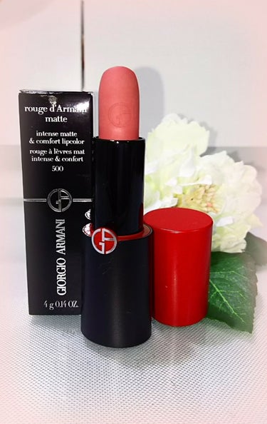 💄たてジワ気にならない高発色マットリップ💄

⚠️3枚目に口元の画像あります⚠️

GIORGIO ARMANI
ルージュ ドゥ アルマーニ マット
カラーは500
少し黄みよりのピンクベージュです

