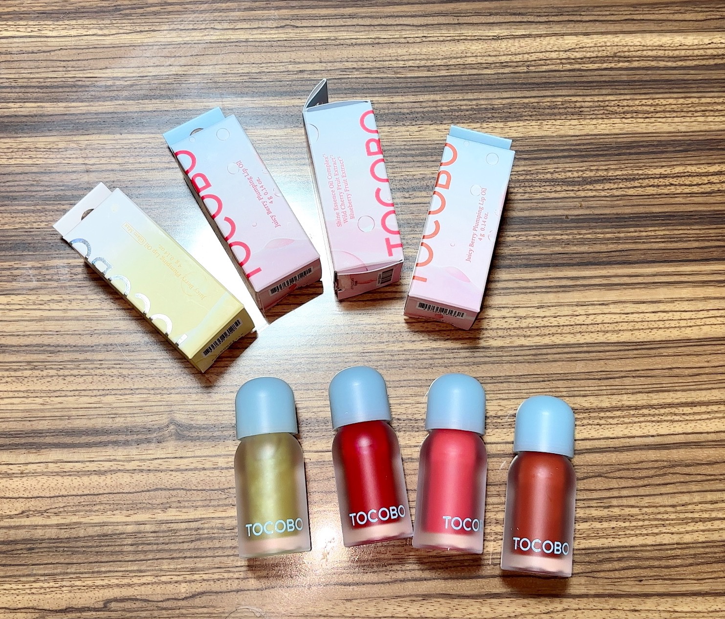 ジューシーベリープランピングリップオイル/TOCOBO/リップグロスを使ったクチコミ（2枚目）