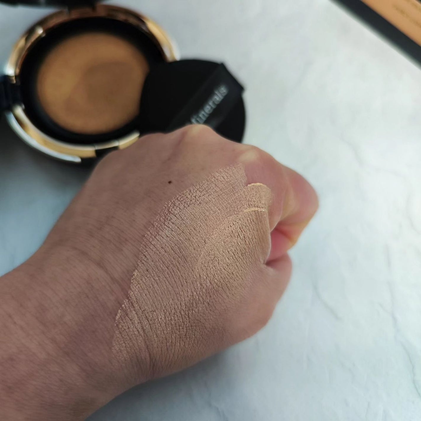 オリジナル ピュア セラム カバーアップ クッション/bareMinerals/クッションファンデーションを使ったクチコミ(4枚目)