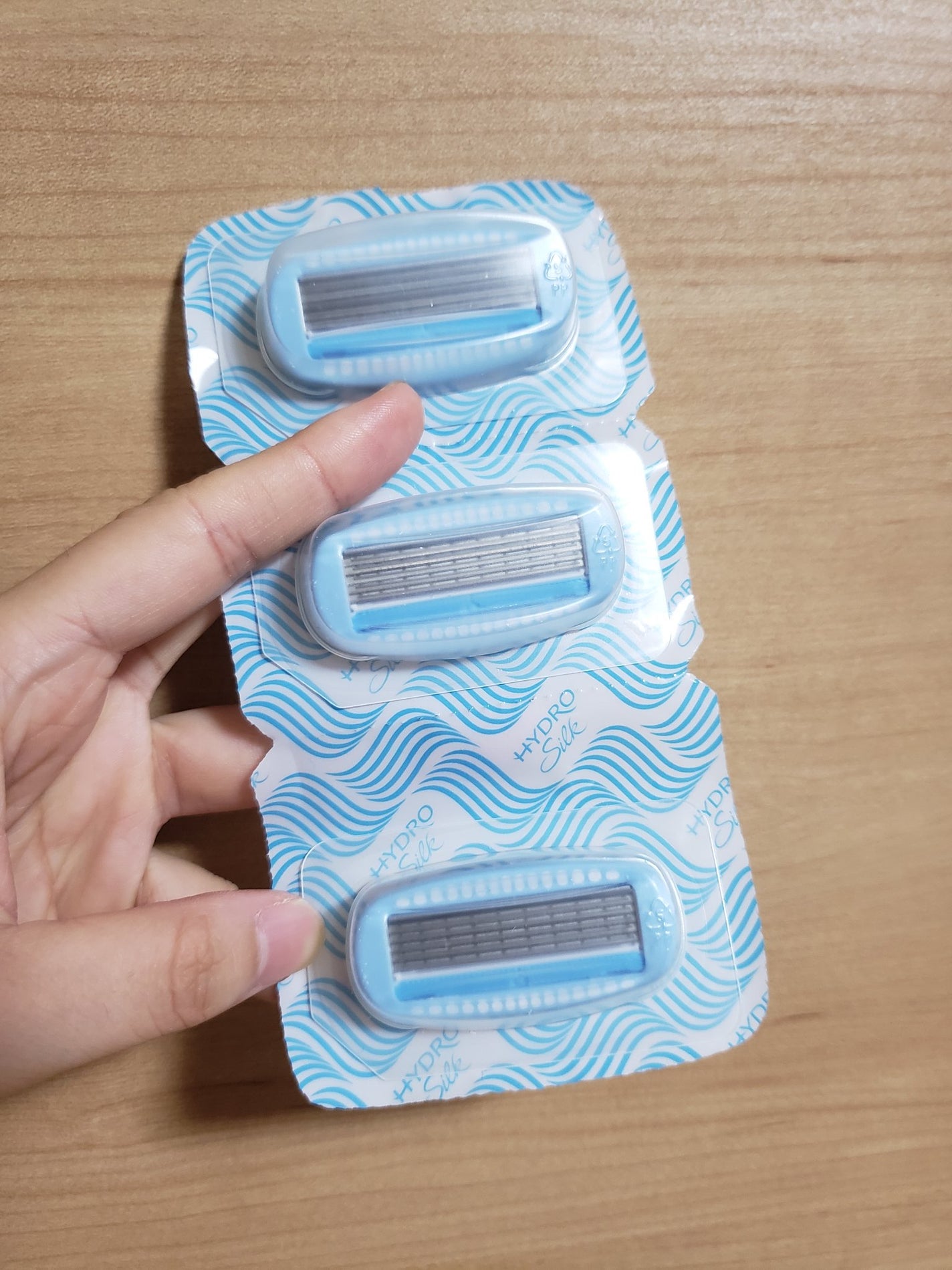 ハイドロシルク 替刃(3コ入)/ハイドロシルク/シェーバーを使ったクチコミ(5枚目)