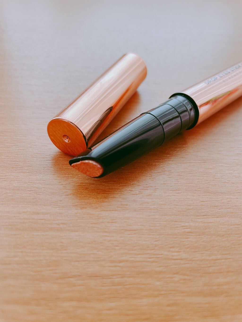 ドロップアイズスティックグリッツ/BLACK ROUGE/スティックアイシャドウを使ったクチコミ(2枚目)