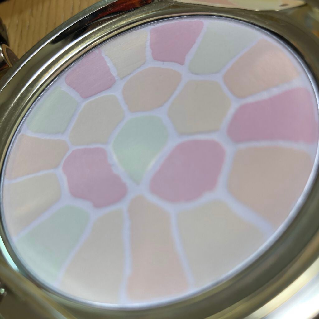 ラ プードル オートニュアンス/Elégance/プレストパウダーを使ったクチコミ(1枚目)