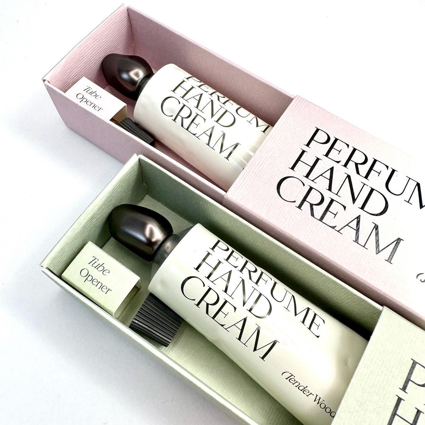 パフューム ハンドクリーム/After blow/ハンドクリームを使ったクチコミ(1枚目)