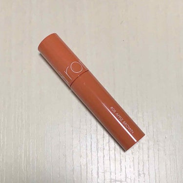 ロムアンド　juicy lasting tint #8 Apple brown
#13のEAT DOTORIがとっても気に入ったので他の色も欲しいと思い購入しました。この色もとっても可愛かったです。使い