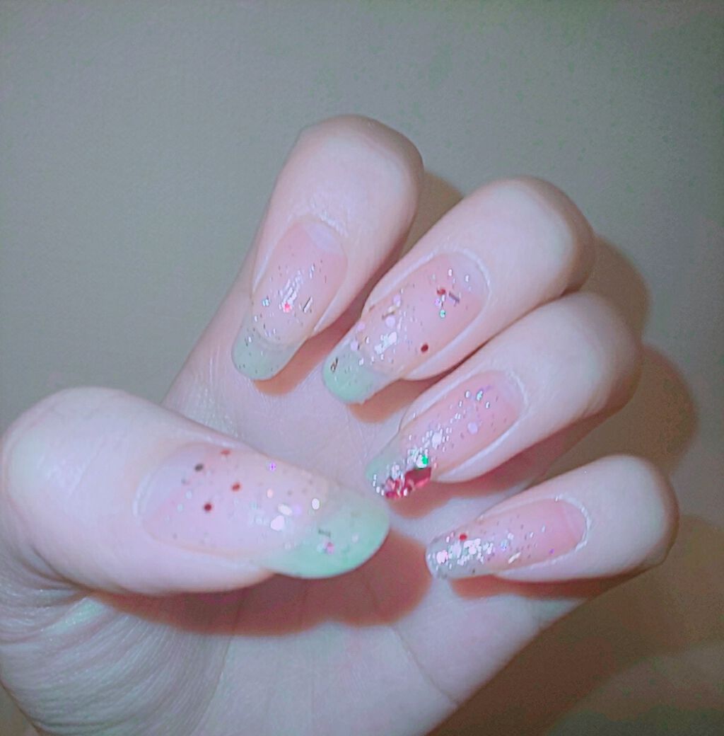 ITGグリッターネイル/DAISO/マニキュアを使ったクチコミ(3枚目)