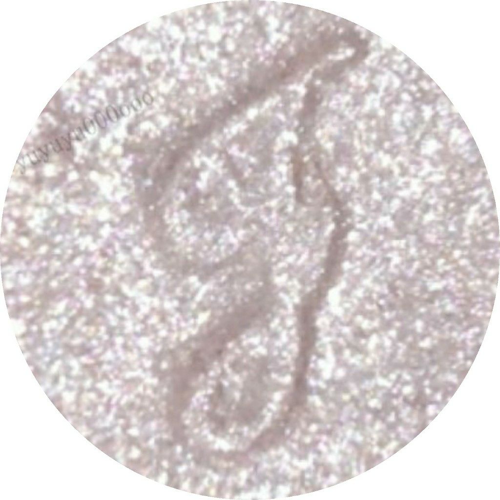 アイコニックルック アイシャドウ/JILL STUART/単色アイシャドウを使ったクチコミ（2枚目）