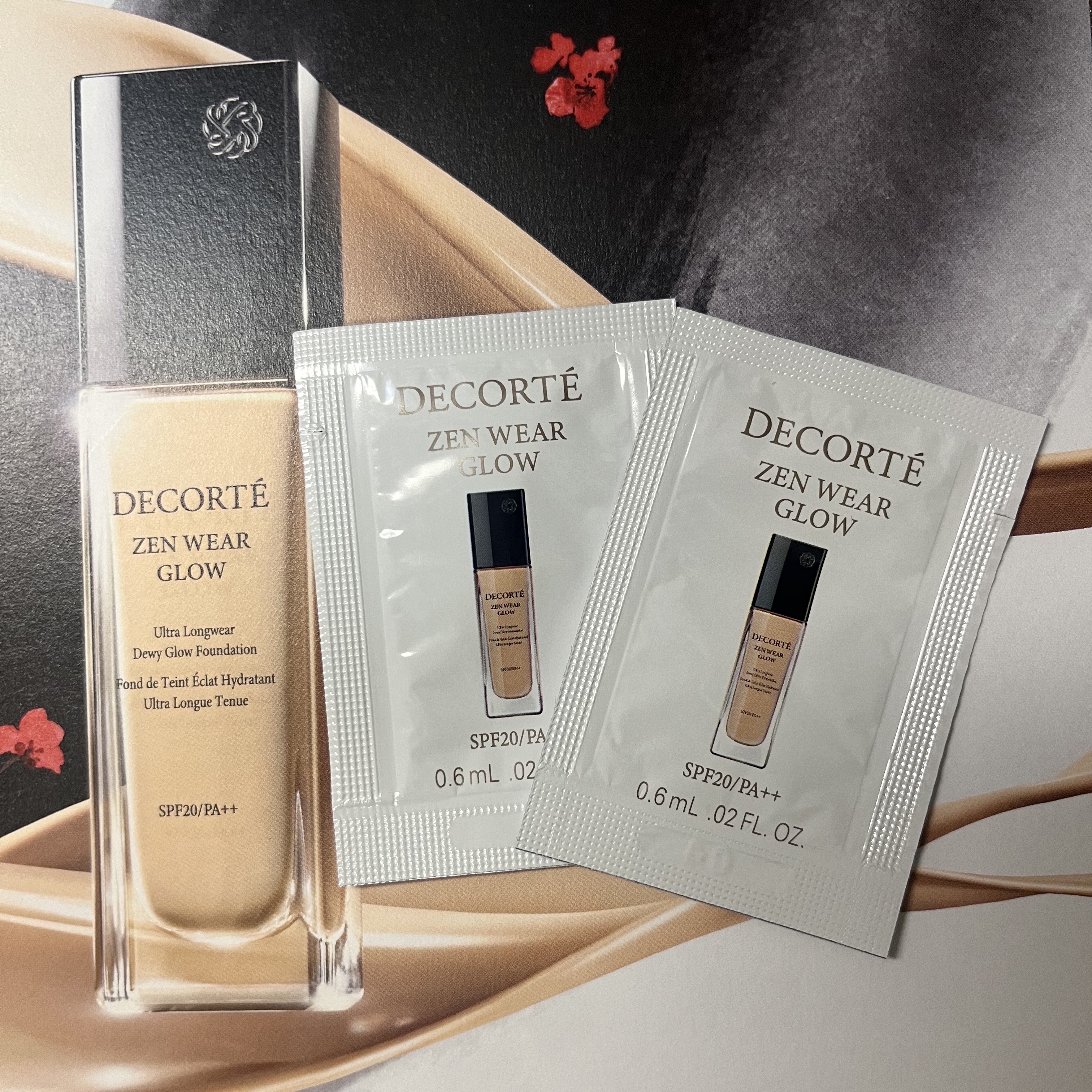 ゼン ウェア グロウ N22/DECORTÉ/リキッドファンデーションを使ったクチコミ（2枚目）