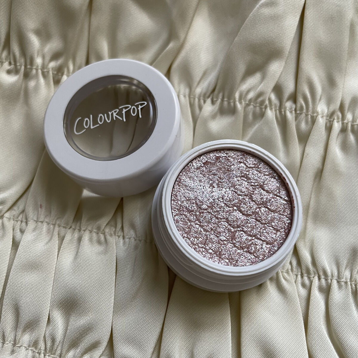 Super Shock Shadow/ColourPop/単色アイシャドウを使ったクチコミ（2枚目）
