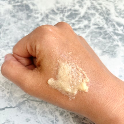 Q+Me スウィートボムタラソスクラブレモンティーの香り/AGARISM/バスト・ヒップケアを使ったクチコミ(2枚目)