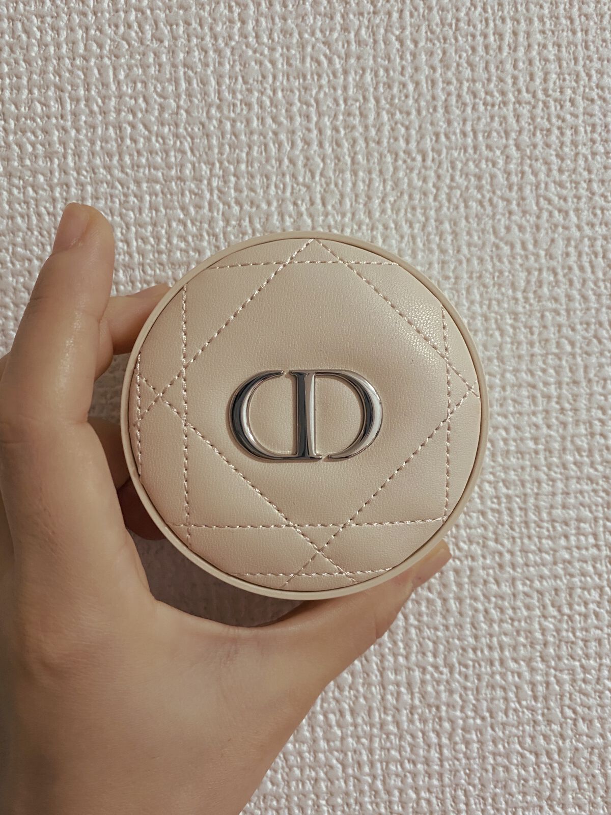 ディオールスキン フォーエヴァー クッション パウダー/Dior/ルースパウダーを使ったクチコミ（1枚目）