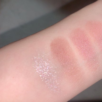 シルキースフレアイズ/キャンメイク/アイシャドウパレットを使ったクチコミ(3枚目)