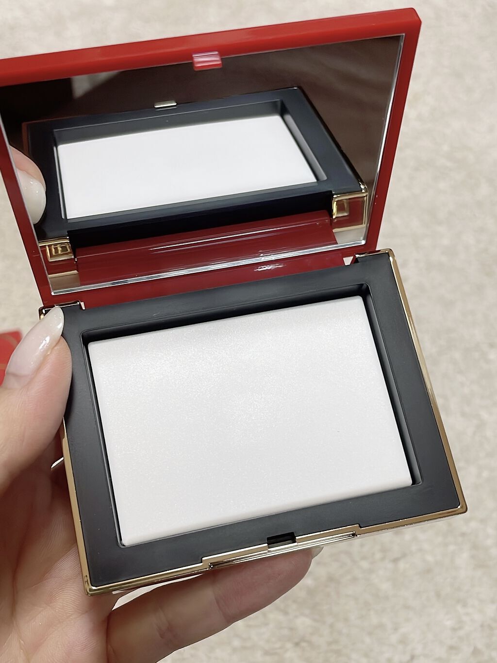 ライトリフレクティングセッティングパウダー　プレスト　N/NARS/プレストパウダーを使ったクチコミ（2枚目）