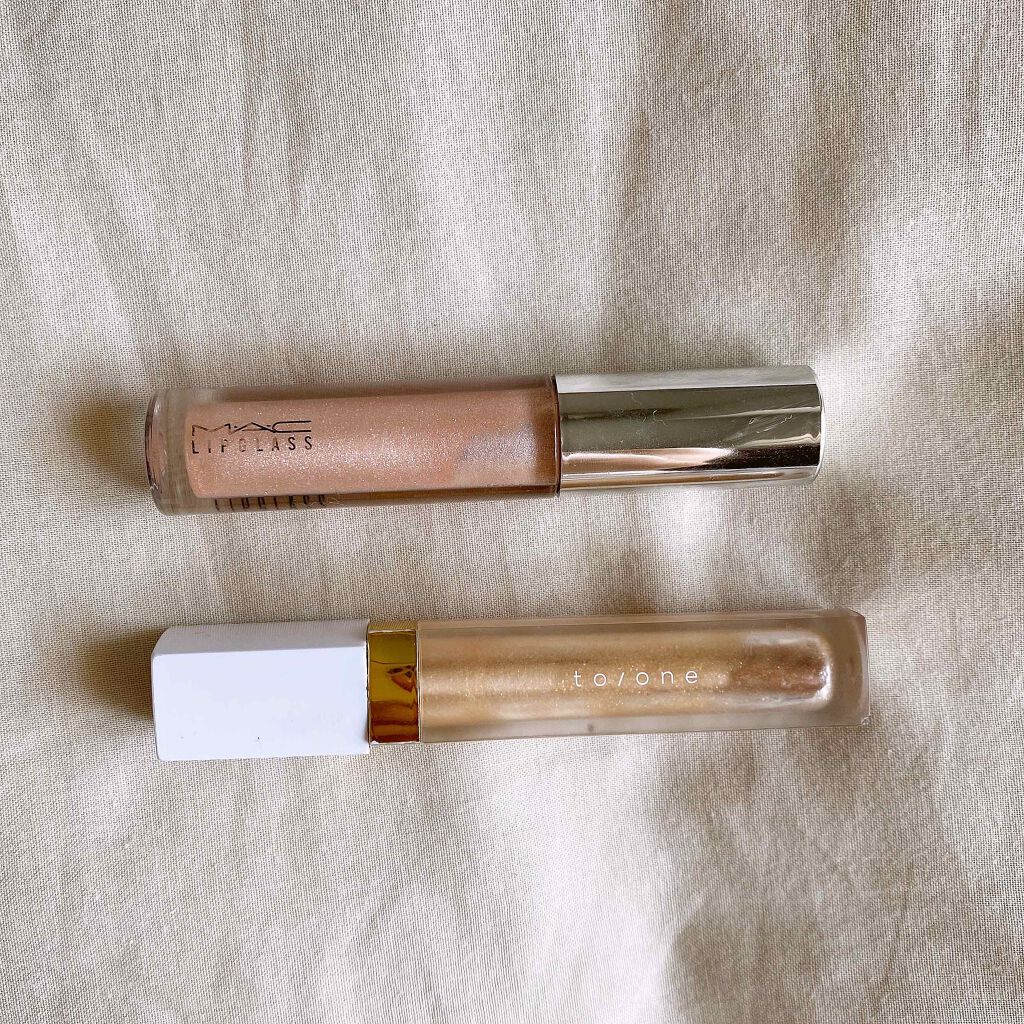 トーン ペタル エッセンス グロス/to/one/リップグロスを使ったクチコミ（2枚目）