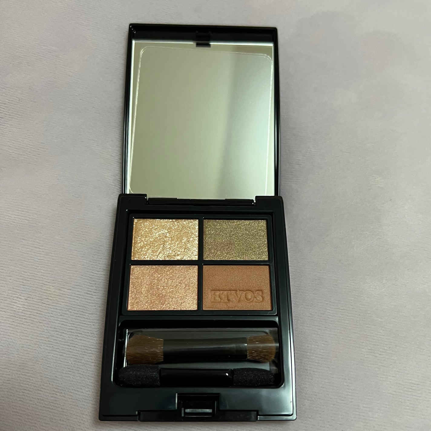 ミネラルクラッシィシャドー/エトヴォス/アイシャドウパレットを使ったクチコミ(1枚目)