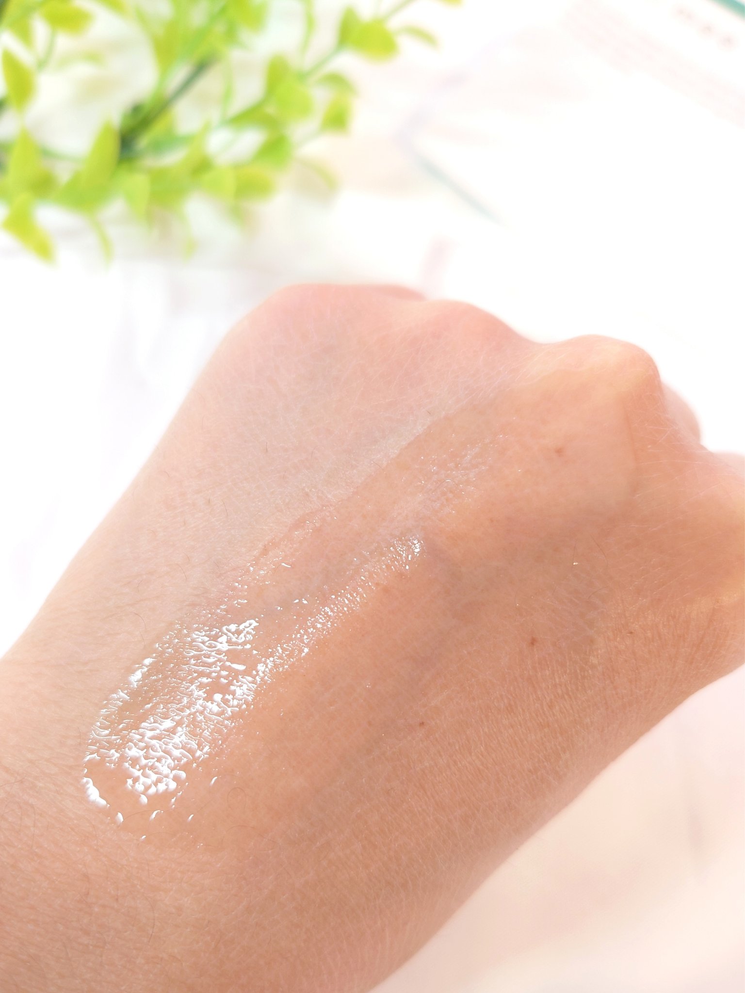 クレビス リ・ミーエッセンスジェル  無香料/clevis/ボディローションを使ったクチコミ（3枚目）