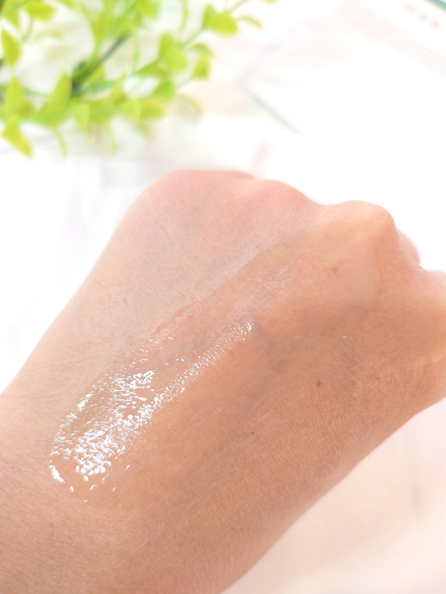 クレビス リ・ミーエッセンスジェル 無香料/clevis/ボディローションを使ったクチコミ(3枚目)