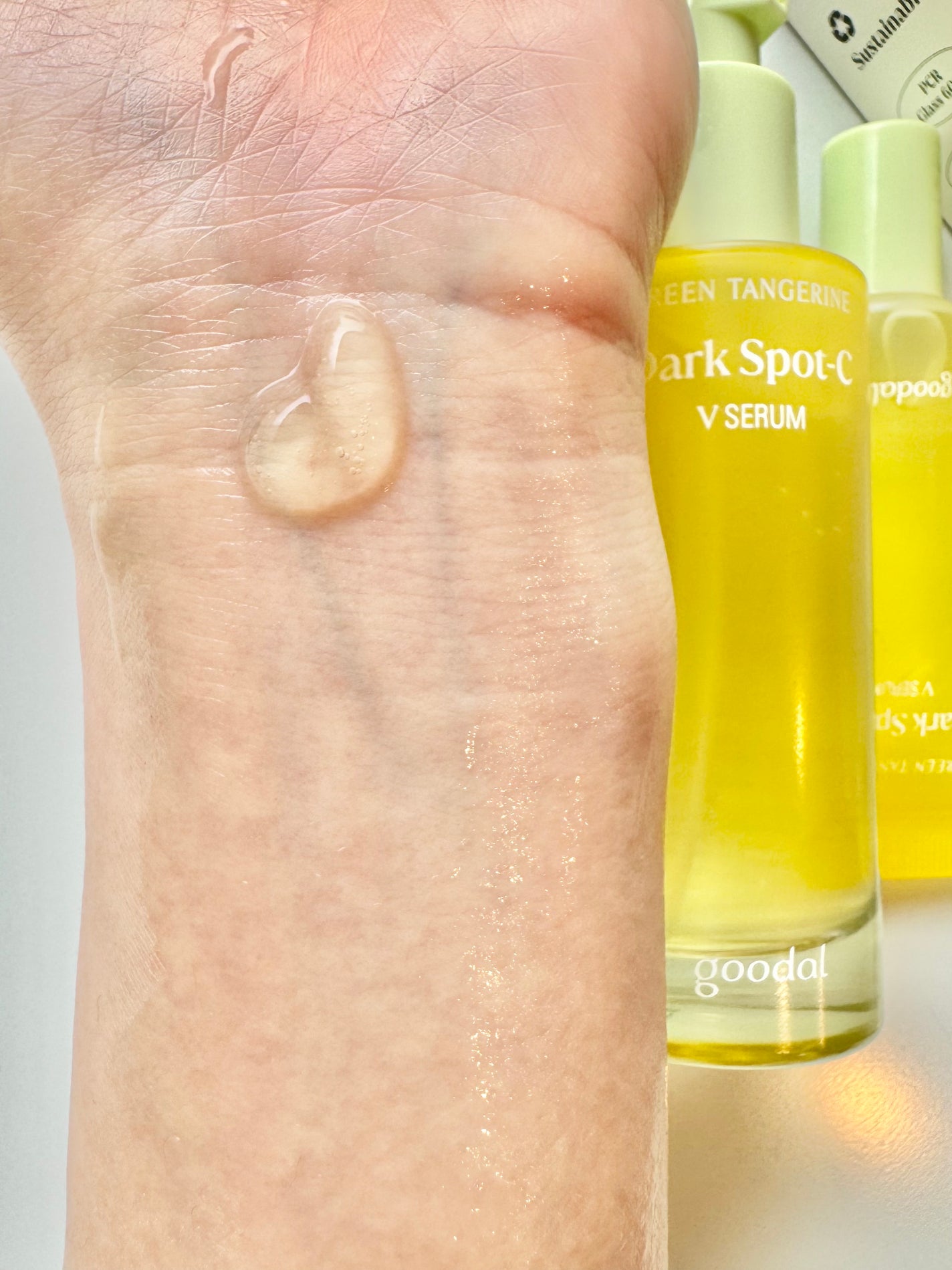 グリーンタンジェリン ビタC ダークスポットケアセラム/goodal/美容液を使ったクチコミ(3枚目)