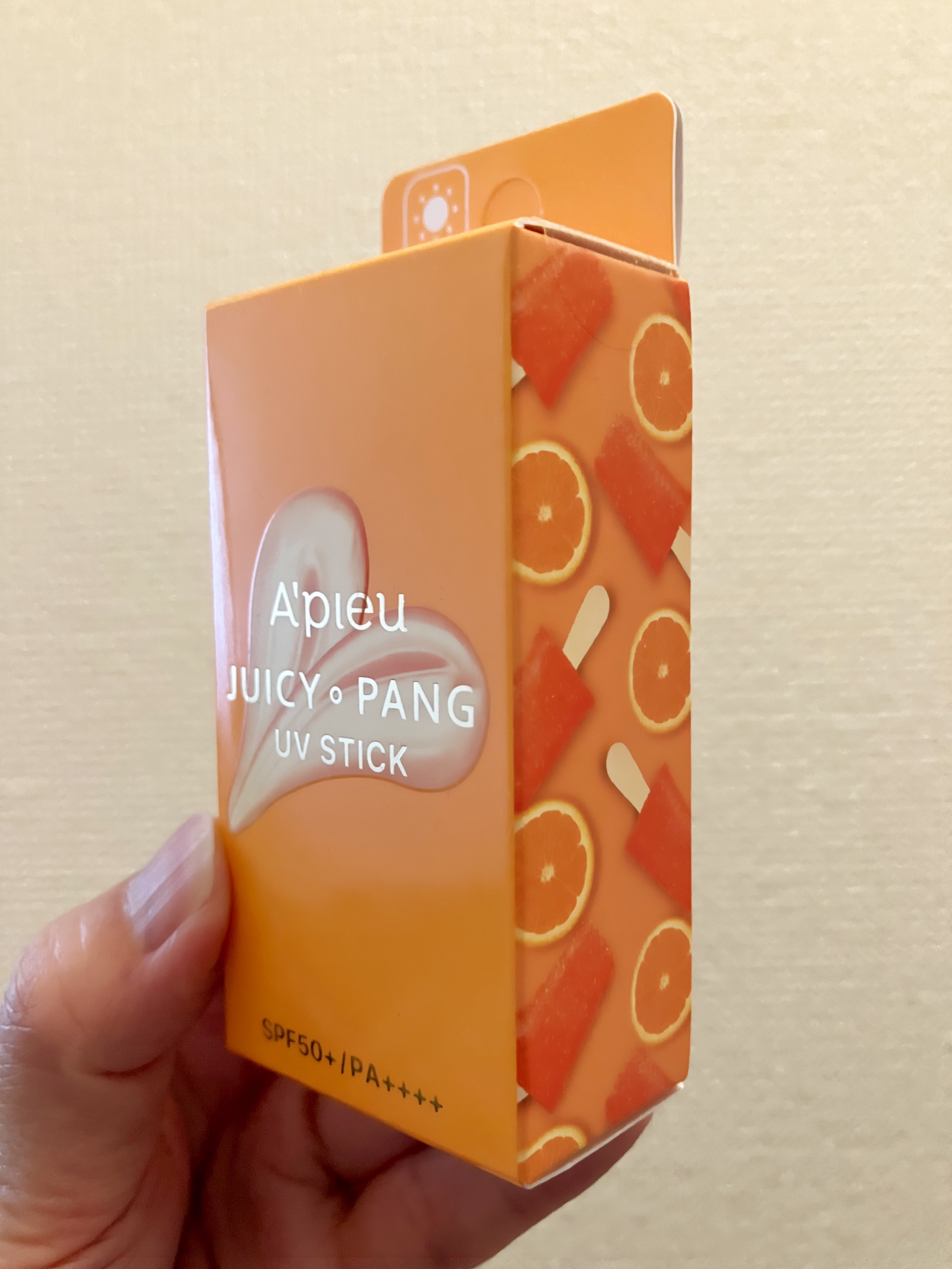 アピュー ジューシーパン UVスティック OR01 オレンジバー/A’pieu/日焼け止め・UVケアを使ったクチコミ（3枚目）
