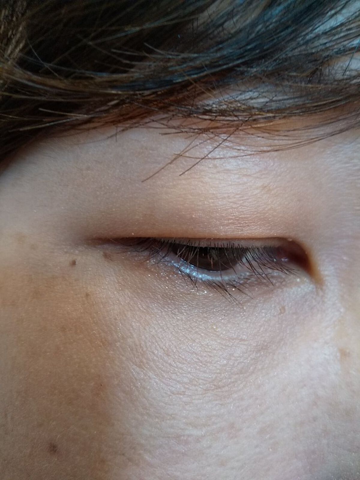 トーンアップアイシャドウ/CEZANNE/アイシャドウパレットを使ったクチコミ（3枚目）