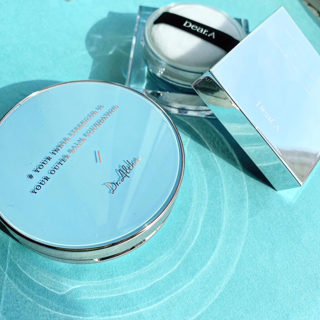 ドクターエルシアのベースメイク

現在ぱっさぱさの乾燥肌で
困っている私にとってもあってる🤭

#ダブルセラムバームファンデーション
3600円
バームだけどベタベタしないし、
テカリとはまた違う自然なツヤを出して
くれるファンデーション