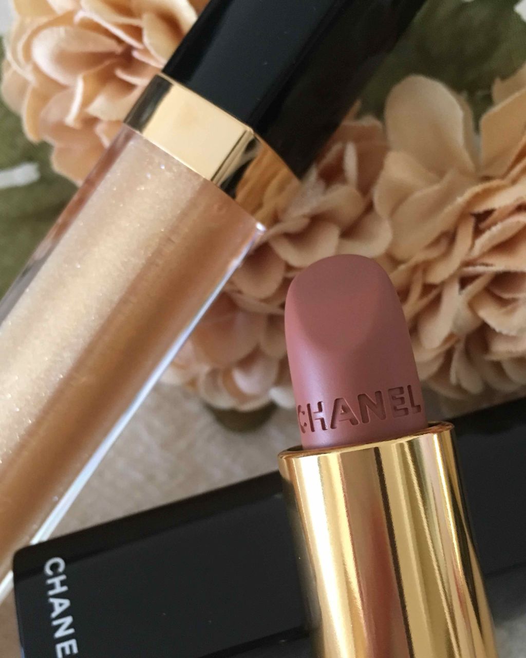 ルージュ アリュール ヴェルヴェット/CHANEL/口紅を使ったクチコミ(2枚目)
