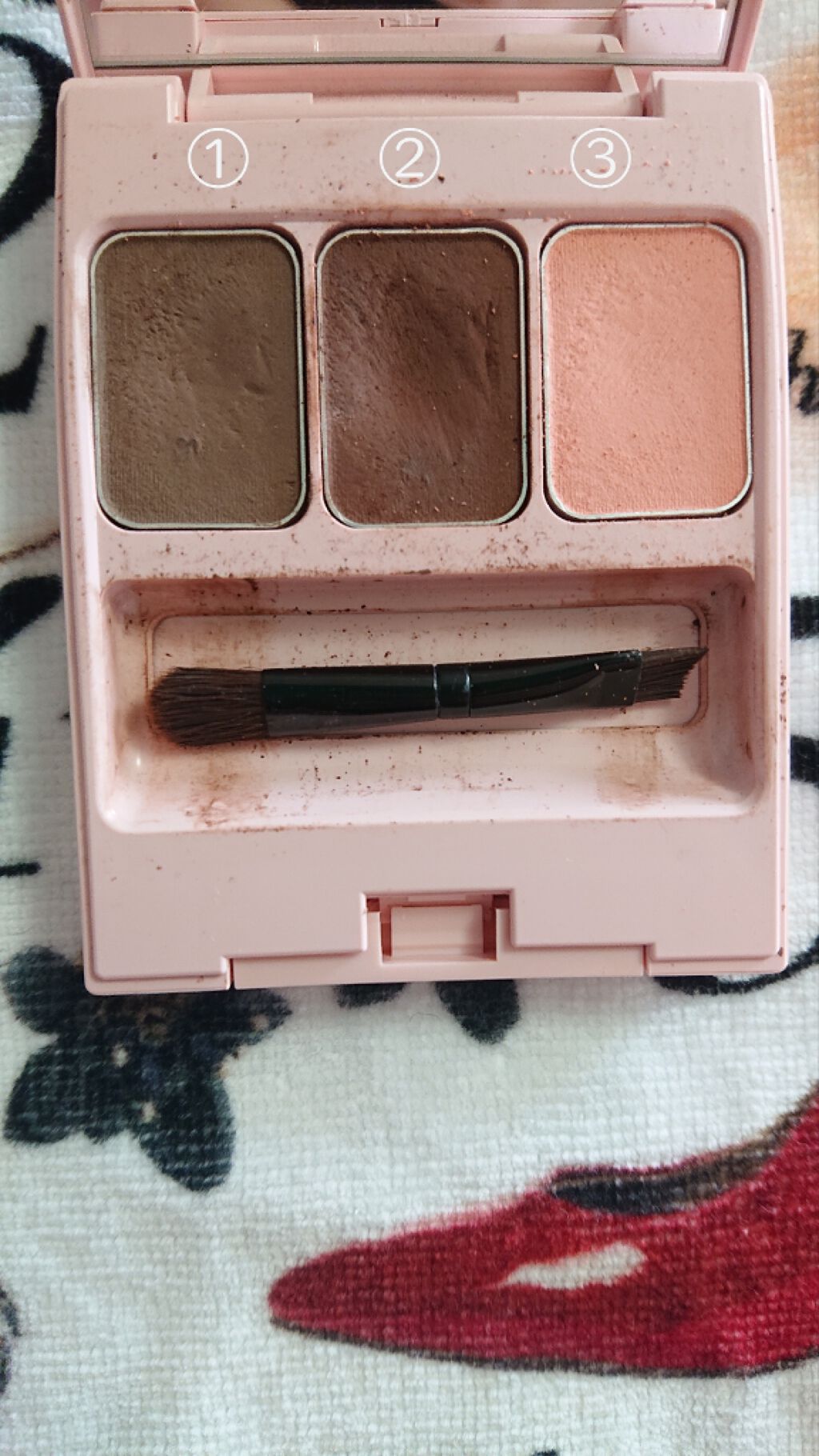  フーミー アイブロウパウダー/WHOMEE/パウダーアイブロウを使ったクチコミ（2枚目）