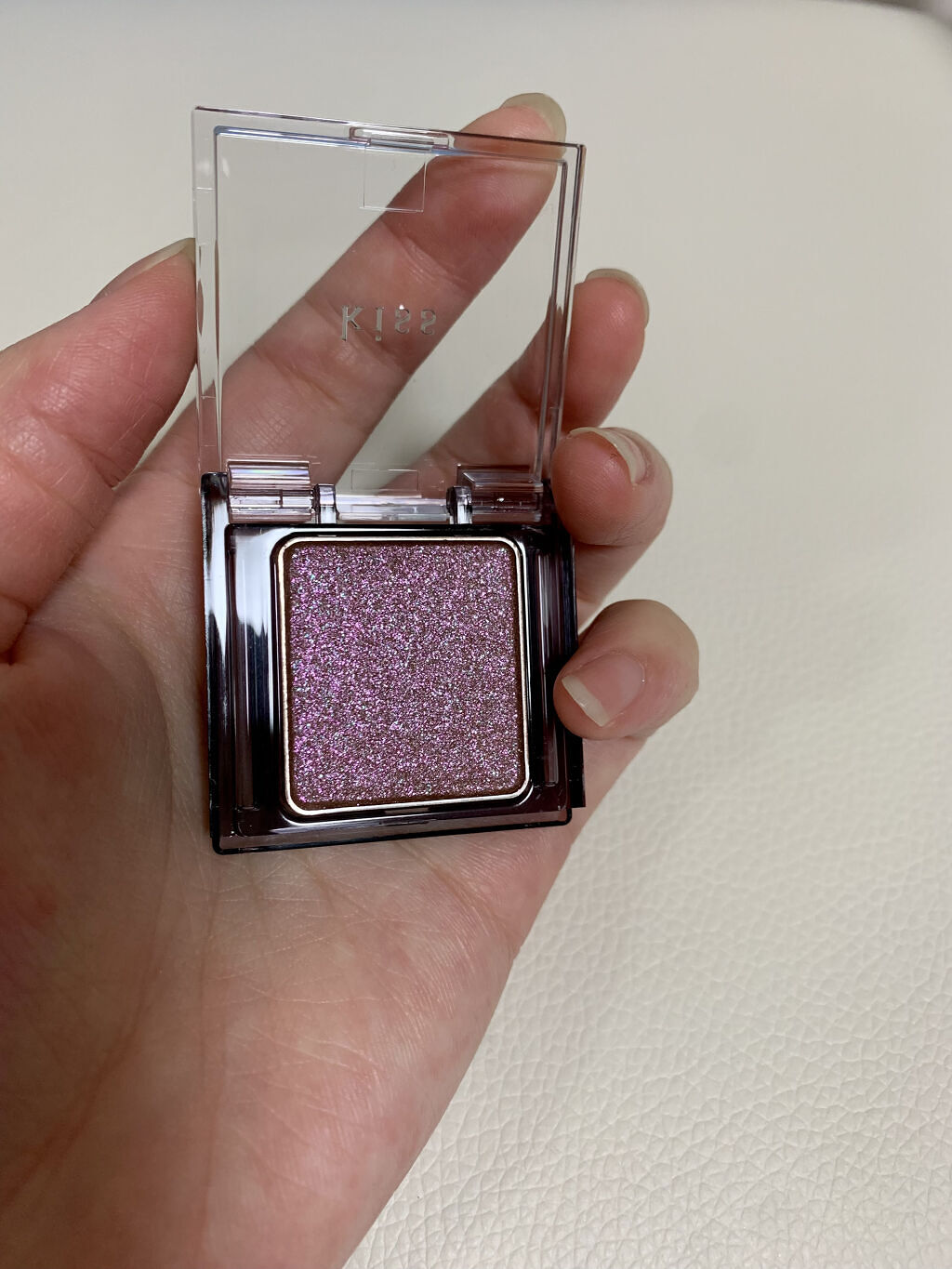  シアー グリッターアイズ/KiSS/単色アイシャドウを使ったクチコミ（1枚目）