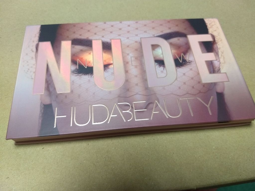 The New Nude Palette/Huda Beauty/アイシャドウパレットを使ったクチコミ（1枚目）