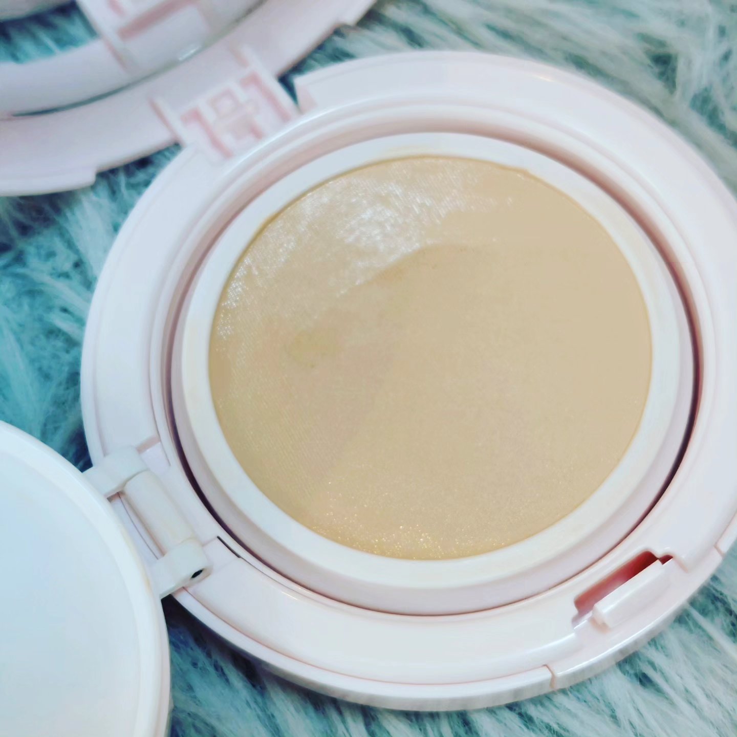 アクアリー スキンウェア カバー 01 ライトベージュ/ESPRIQUE/クッションファンデーションを使ったクチコミ（3枚目）