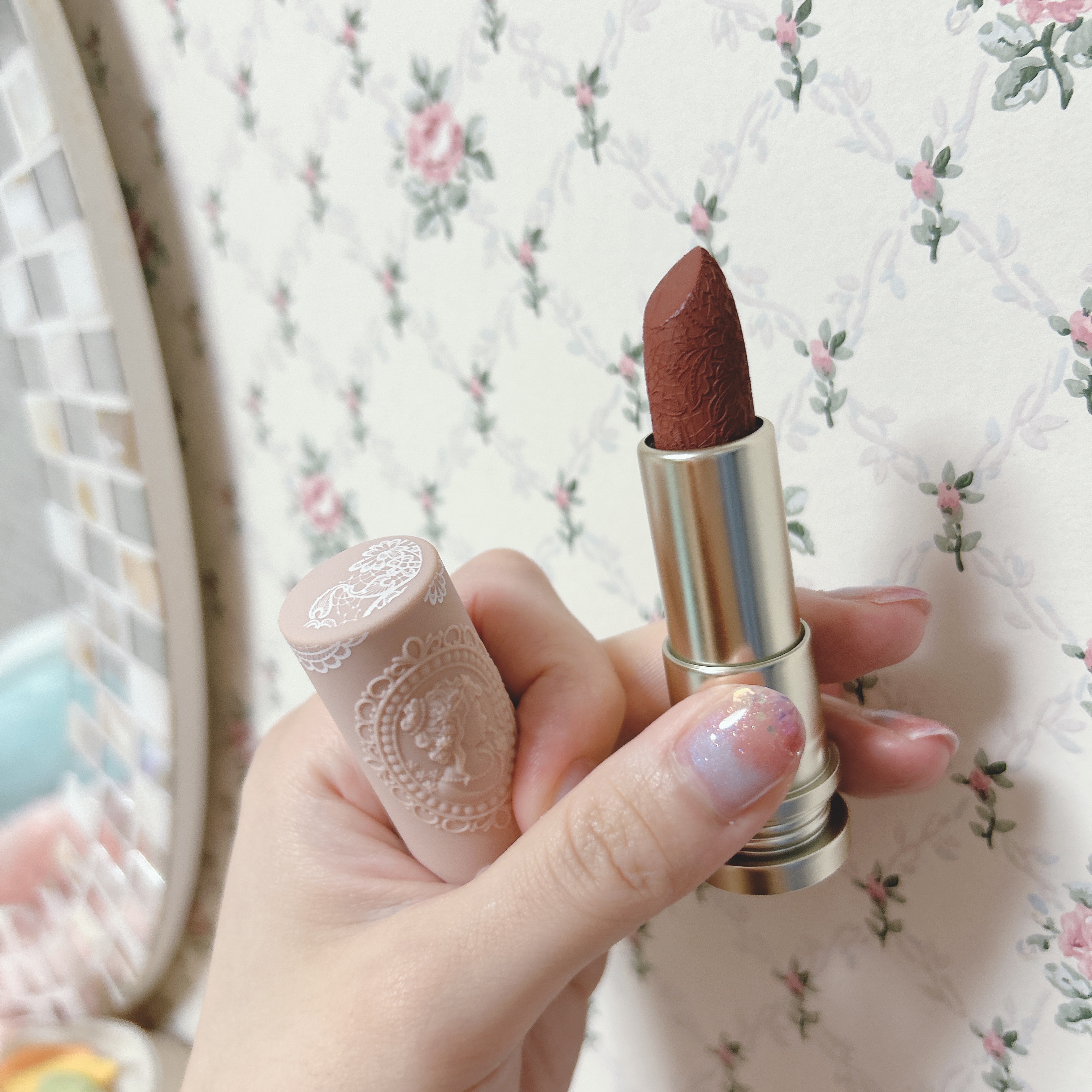 女王のカメオリップスティック/COLORROSE/口紅を使ったクチコミ（2枚目）