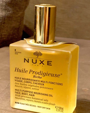 ●NUXE

　Huile Prodigieuse     《Riche 》

　for Very dry skin

　100ml
　
　(限定品)



フランスのお土産でいただきました😍😍

NU