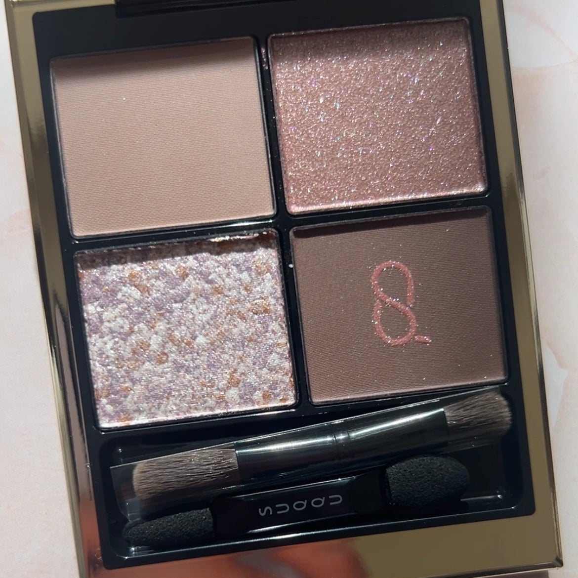 シグニチャー カラー アイズ/SUQQU/アイシャドウパレットを使ったクチコミ(2枚目)