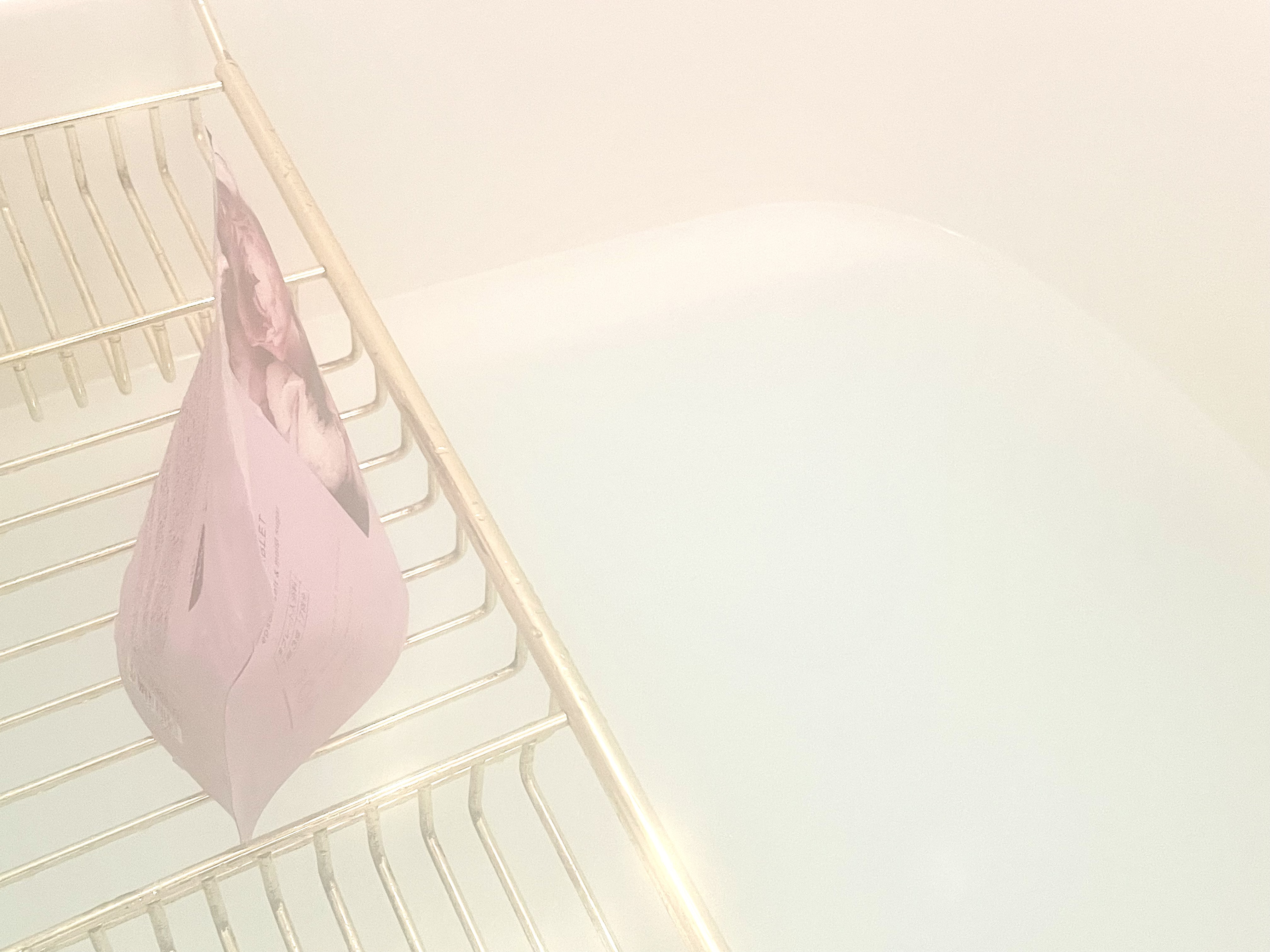 重炭酸セラムバスタブレット 『スパークリングバスタブレット』 (エプソムソルト&モイストシュガー）/アテニア/炭酸系入浴剤を使ったクチコミ（3枚目）