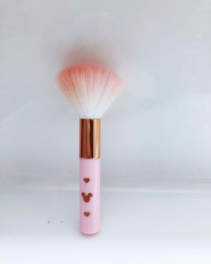 ごくふわっ ミッキーブラシ/DAISO/メイクブラシを使ったクチコミ(2枚目)