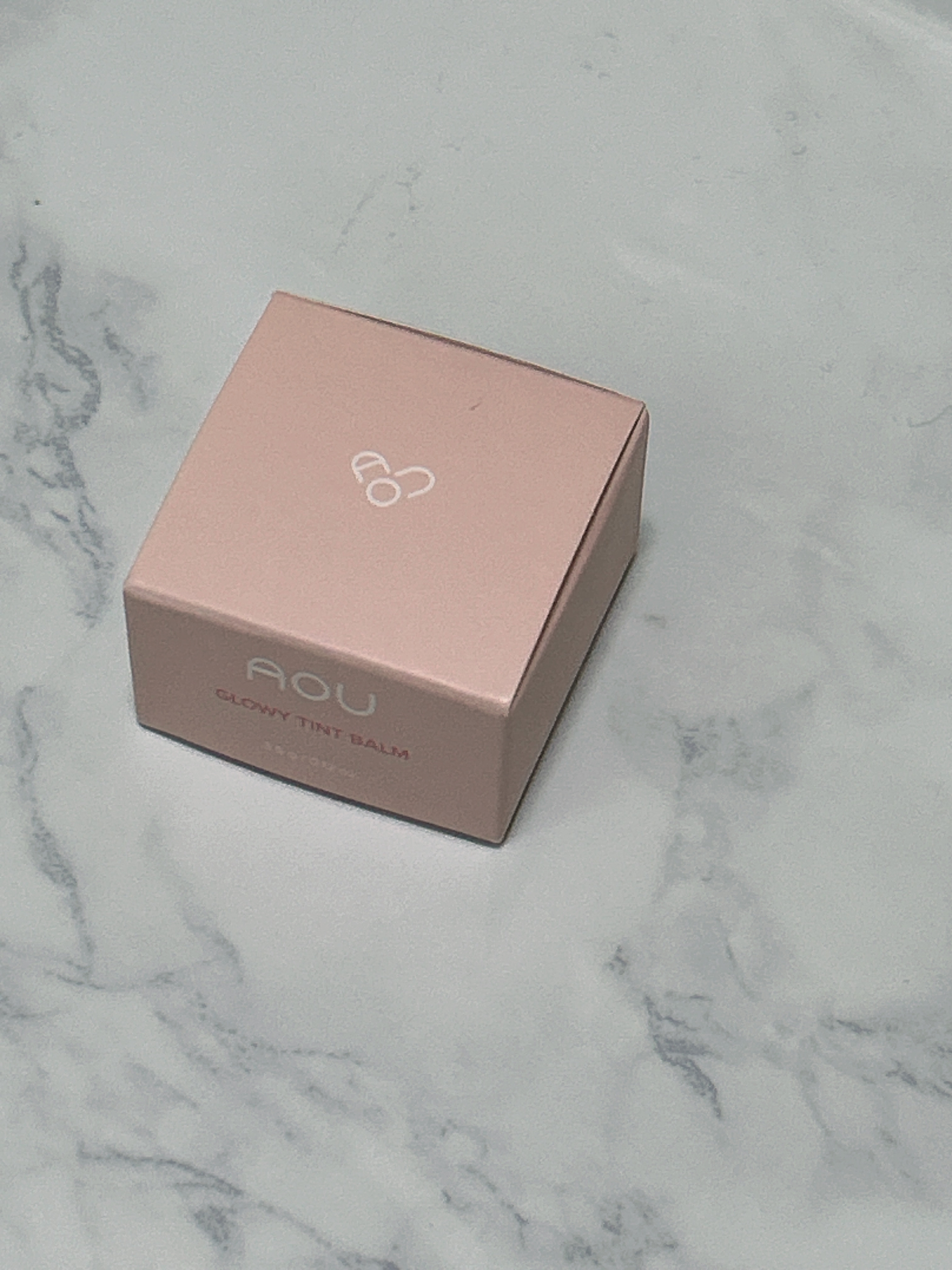 GLOWY TINT BALM/AOU/リップグロスを使ったクチコミ（3枚目）