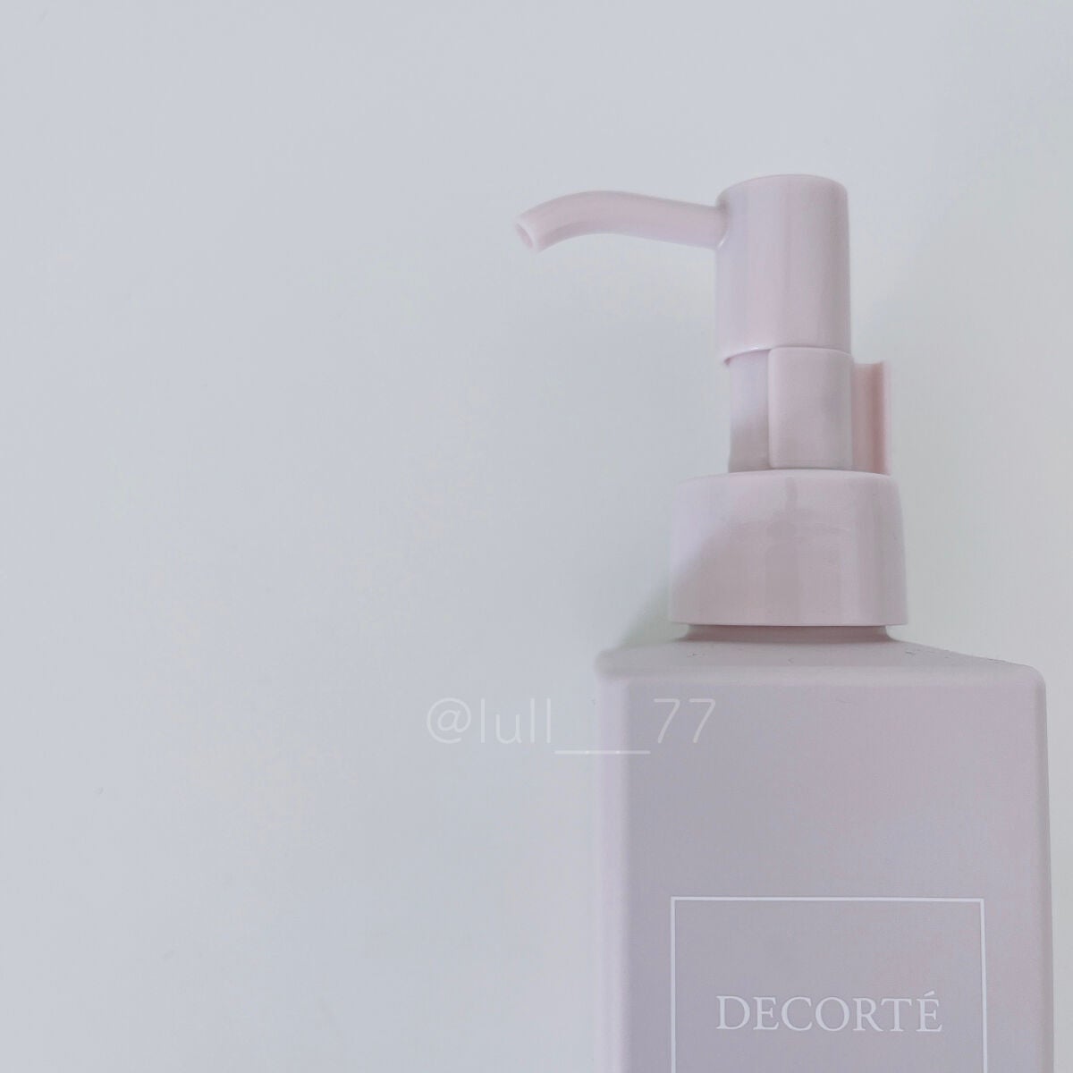 イドラクラリティ マイクロエッセンス クレンジングエマルジョン/DECORTÉ/ミルククレンジングを使ったクチコミ(3枚目)