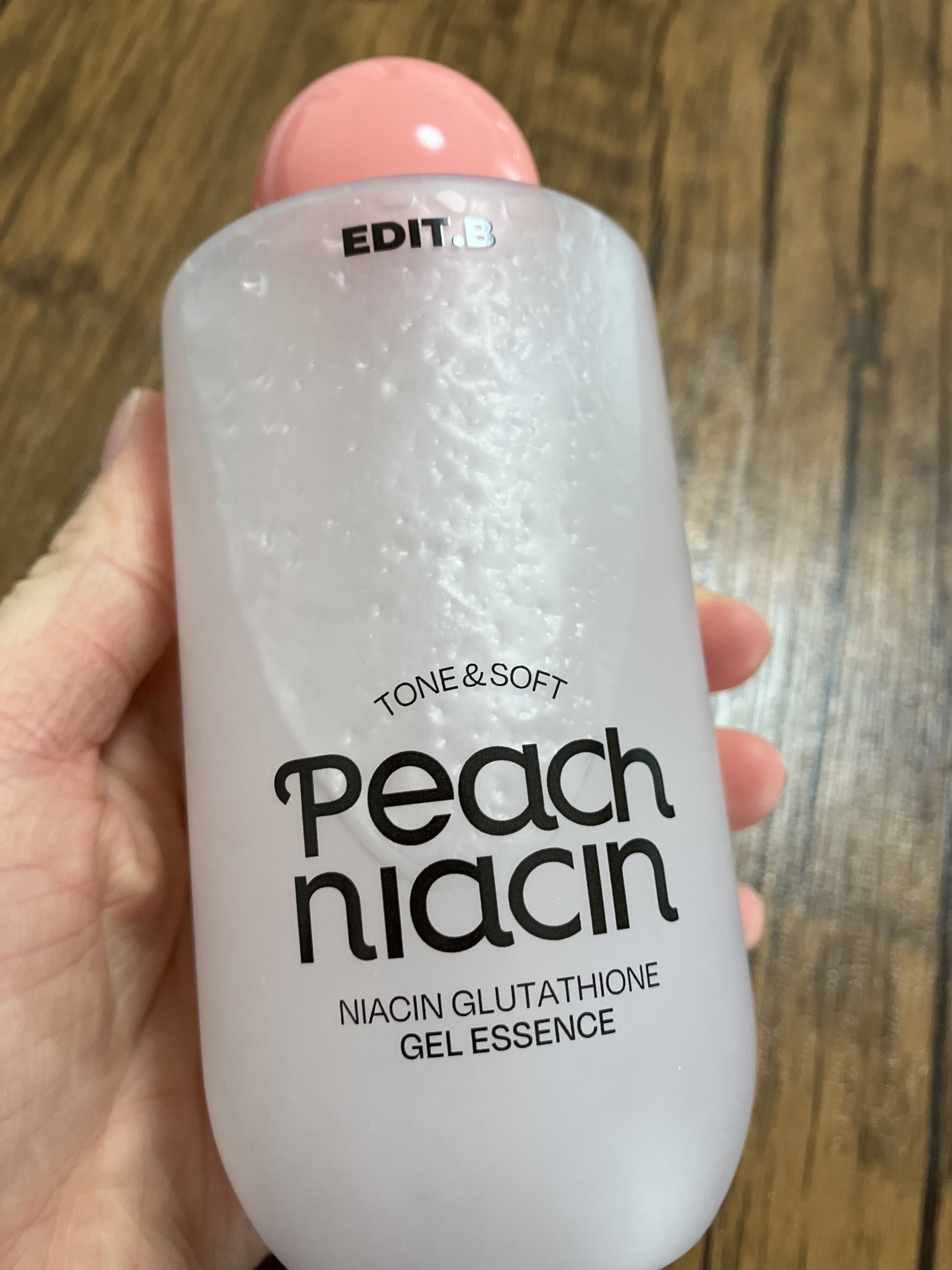 ピーチ ナイアシンアミド GLT ジェルエッセンス/EDIT.B/美容液を使ったクチコミ（2枚目）