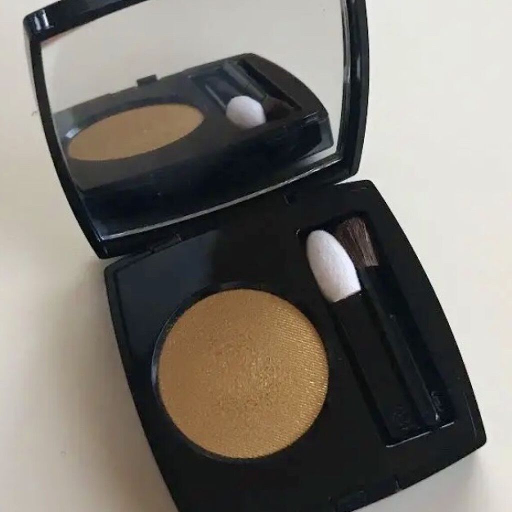 オンブル プルミエール プードゥル/CHANEL/単色アイシャドウを使ったクチコミ（1枚目）