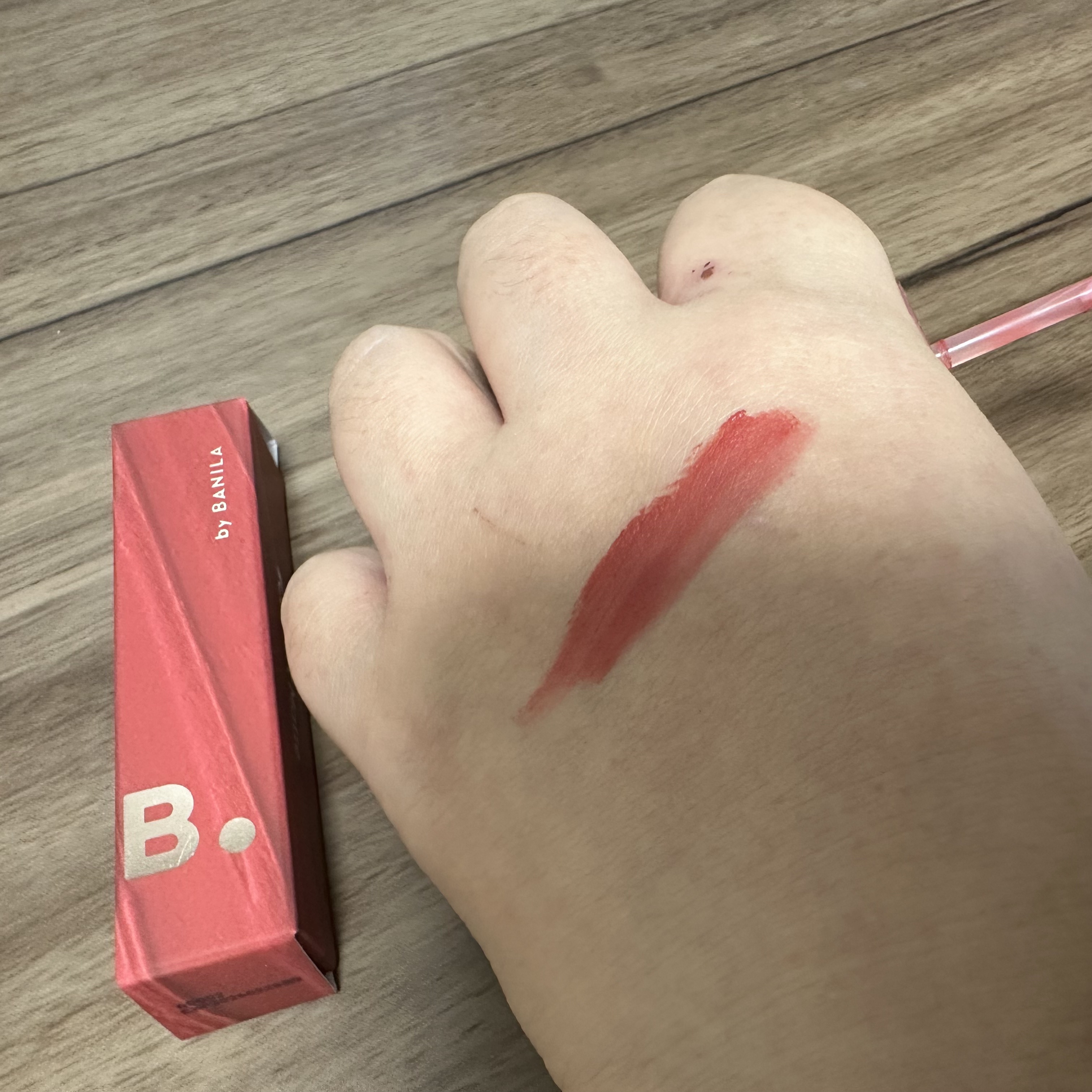 ウォーター ドロップベールティント  PK02 ベリーベリー/BANILA CO/リップティントを使ったクチコミ（2枚目）