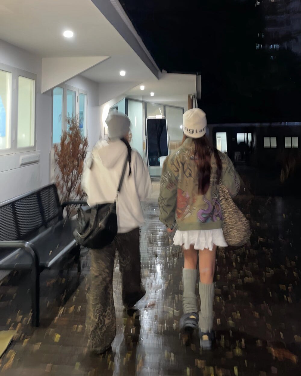 ひとみ on LIPS 「友達と会うのが楽しみです#コーデ#ファッション#ママファッショ..」(4枚目)