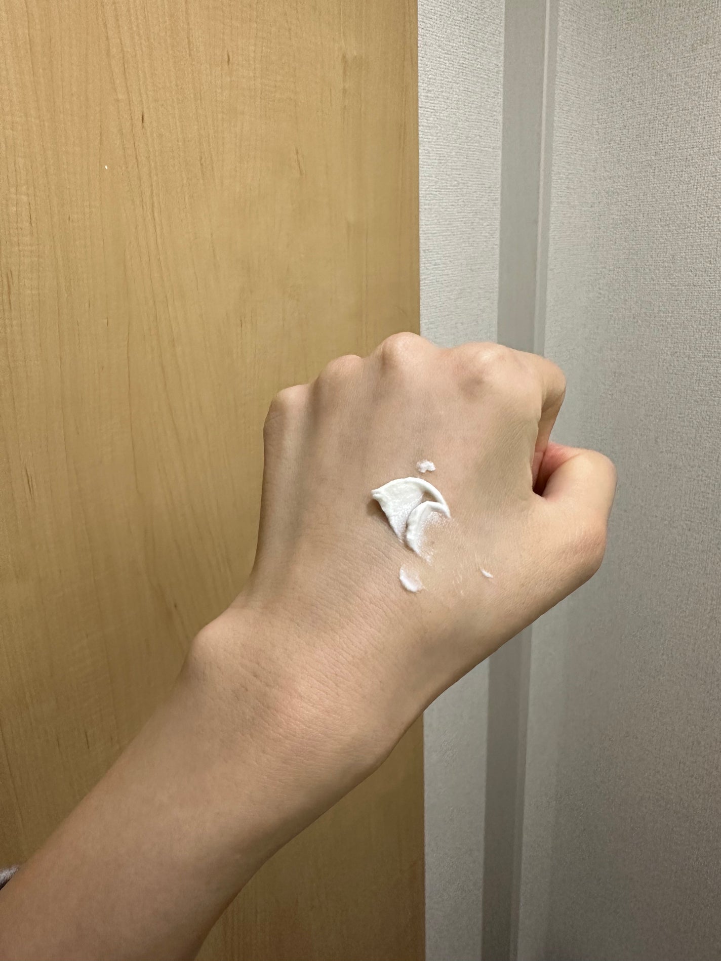 CBD Face & Body Lotion VENUS/CAMYU/フェイスクリームを使ったクチコミ(3枚目)