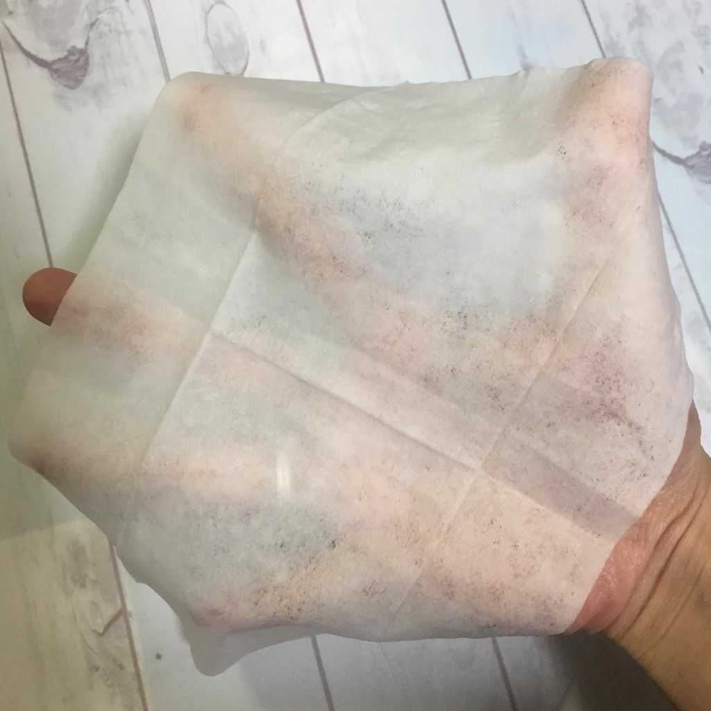 メイクの上からリフレッシュシート/ビオレ/フェイスシートを使ったクチコミ(4枚目)