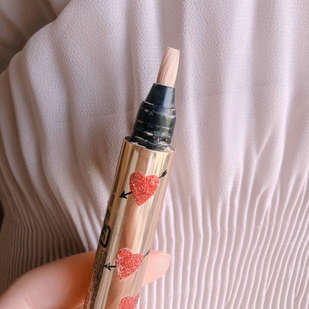 ラディアント タッチ/YVES SAINT LAURENT BEAUTE/リキッドコンシーラーを使ったクチコミ(2枚目)