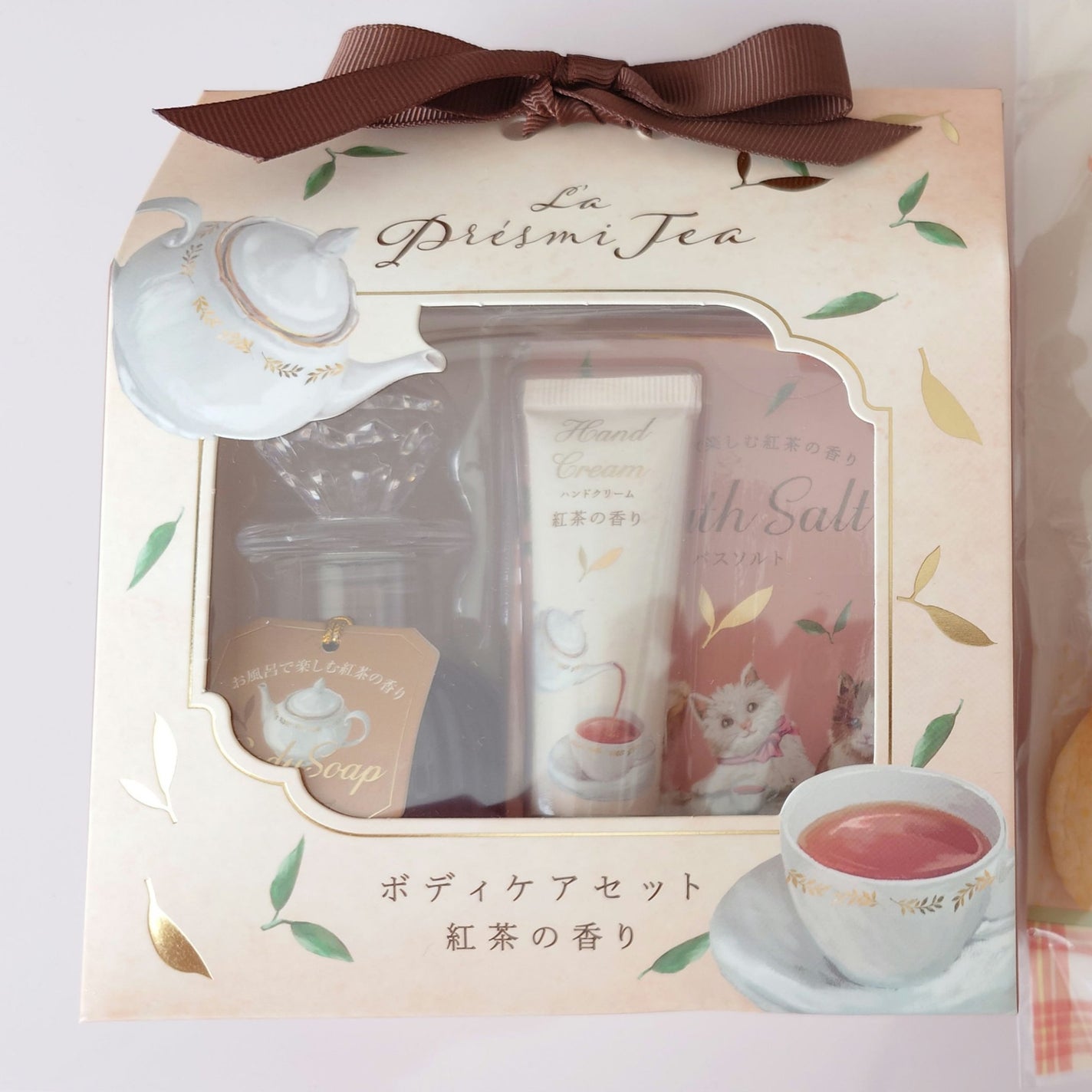 ちあこ on LIPS 「お友達がくれました!ハンドクリーム、バスソルト、ボディソープが..」(1枚目)